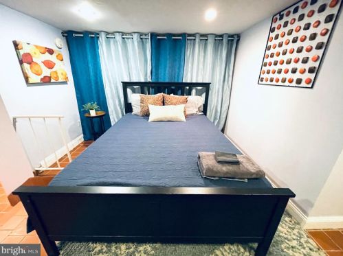 423 13th St, Philadelphia, PA 19147-1142