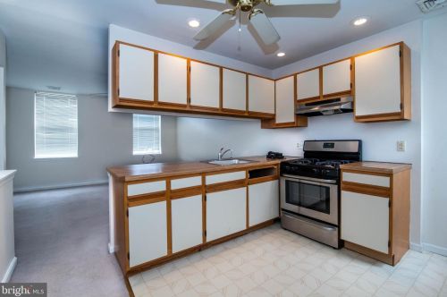 810 28 St, Philadelphia PA 19145-2522 exterior