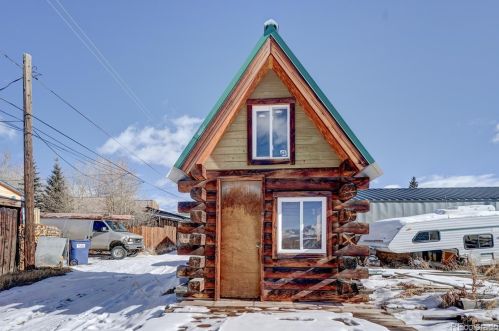 308 Poplar St, Leadville CO 80461-3350 exterior