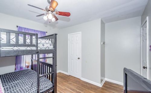 649 Lorrain St, Angleton TX 77515-3409 exterior