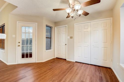 3019 Cemetery Hl Rd, Carrollton TX 75007-5651 exterior