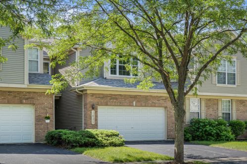 1439 Quincy Bridge Ct, Hanover Park, IL 60103-1811
