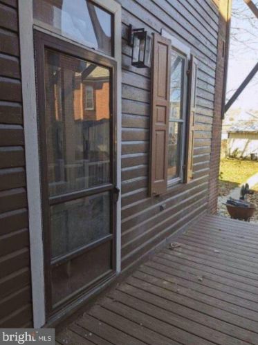 205 High St, Hanover PA  17331-2911 exterior