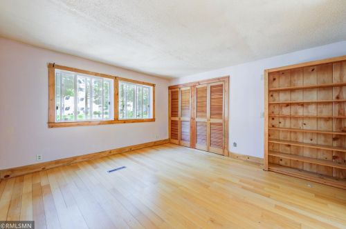 190 Charles Ave, Saint Paul MN  55103-2029 exterior