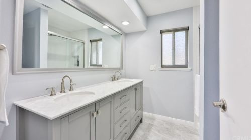 3213 Locust Ave, Orange, CA 92867-7562