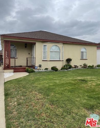 9525 5th Ave, Inglewood, CA 90305-3011