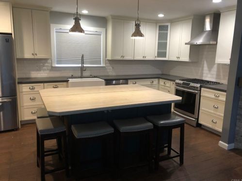 1105 Evergreen Dr, Encinitas, CA 92024-3918