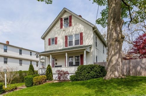 28 Prospect St, Middletown, CT 06457-2622
