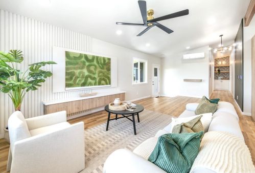 1232 Kalaniiki St, Honolulu HI  96821-1213 exterior