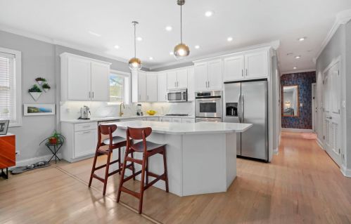 1801 Race Ave, Chicago, IL 60622-6247