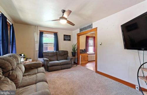69 Canal St, York, PA 17315-1517