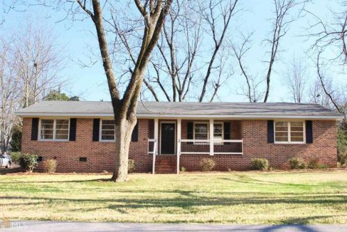 314 Pine St, Barnesville, GA 30204-1934