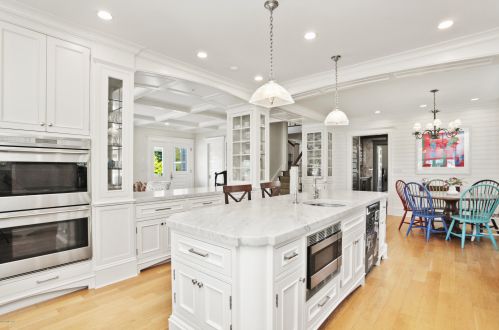 107 Patterson Ave, Greenwich CT  06830-4634 exterior