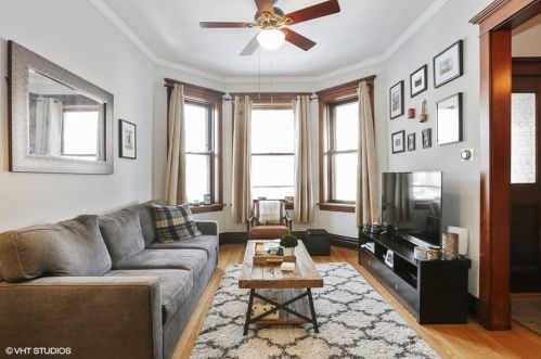 1425 School St, Chicago, IL 60657-2119