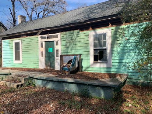 12 Eaves Dr, Temple, GA 30179-2524