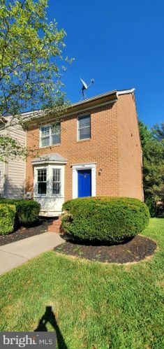 138 Morningside Dr, Falling Waters WV  25419-4050 exterior
