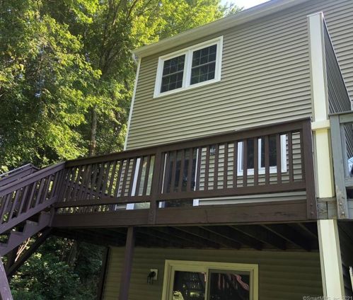 425 Linwood Cemetery Rd, Colchester, CT 06415-1151