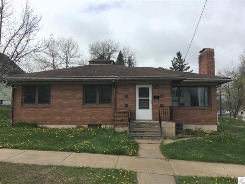 215 1st Ave, Chisholm, MN 55719-1601