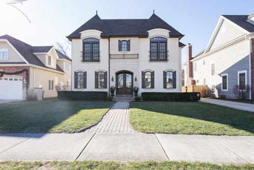452 Emery Ln, Elmhurst, IL 60126-2202
