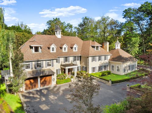 82 Buckfield Ln, Greenwich, CT 06831-2643