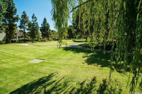 24 Redwood Tree Ln, Irvine CA  92612-2226 exterior