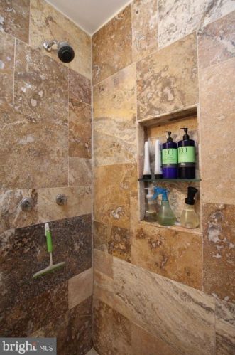 7676 Tiverton Dr, Springfield VA  22152-2018 exterior