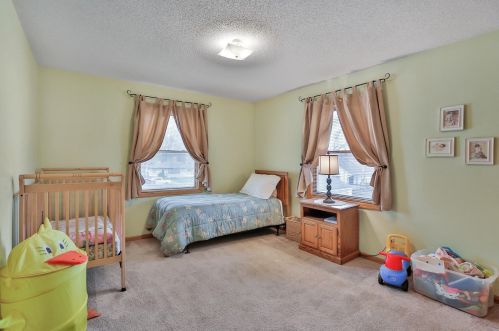 1435 Idaho Ave, Saint Paul MN  55106-1228 exterior