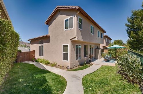 8845 Fallbrook Way, Anaheim CA  92808-3601 exterior