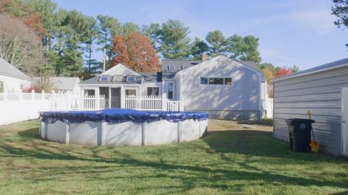 22 Lowell St, Coventry, RI 02816-6125