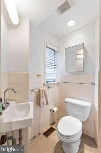 413 10th St, Philadelphia PA 19148-5006 exterior