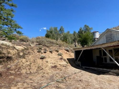 2270 Mt Vernon Ave, Riverside CA  92507-4624 exterior