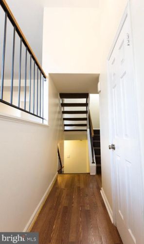 7312 Rhondda Dr, Lorton, VA 22079-1544