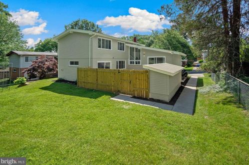 11413 Fairoak Dr, Silver Spring MD 20902-3137 exterior