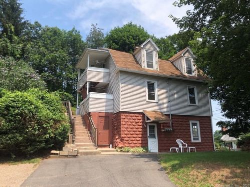 30 Matthews St, Southington CT  06489-3036 exterior