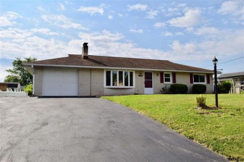 2408 Emig Mill Rd, York, PA 17315-4626