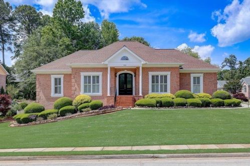 500 Confederate Pl, Loganville, GA 30052-4059