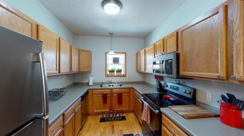 1091 Barclay St, Saint Paul MN  55106-1405 exterior