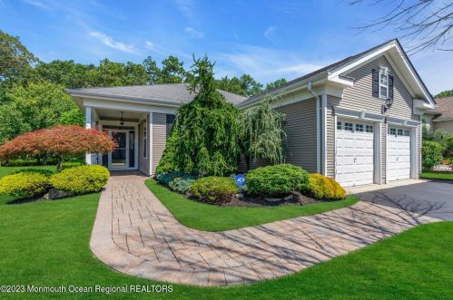 18 Devonshire Way, Jackson Twp, NJ 08527-4379