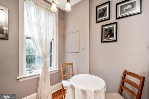 2220 Manning St, Philadelphia, PA 19103-5515