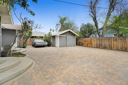 3592 Locust St, Riverside CA  92501-2626 exterior