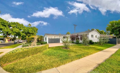 1048 Fairbrook Ln, Santa Ana CA  92706-1106 exterior