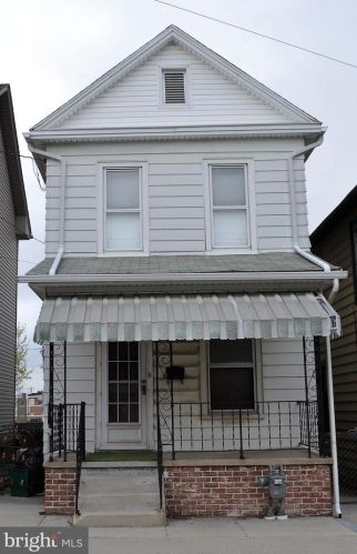 241 3rd St, Hanover, PA 17331-2330