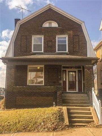 452 Ohio Ave, Rochester PA  15074-2019 exterior