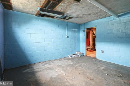 130 Baugher Dr, Hanover PA 17331-4003 exterior