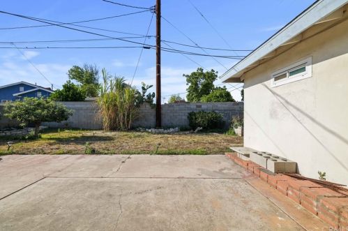 3331 Orange Ave, Anaheim CA  92804-3088 exterior