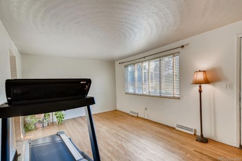 8134 Sherman St, Denver, CO 80221-4570