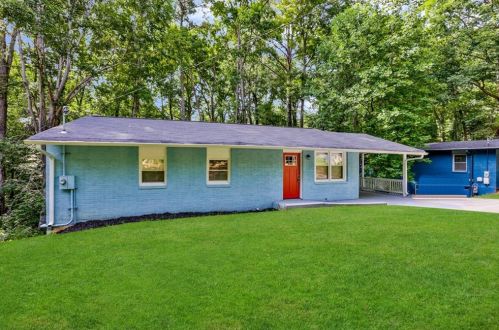 664 Indigo Ln, Atlanta GA  30318-6048 exterior