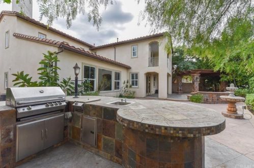 105 Bottlebrush, Irvine CA  92603-0688 exterior