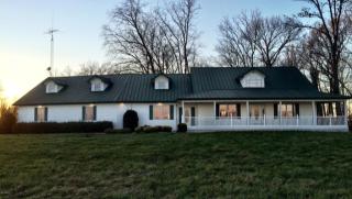 12311 Bessie Rd, Benton, IL 62812-4841