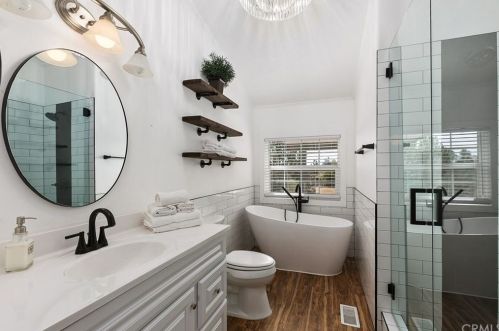 39970 Calle Bellagio, Temecula CA  92592-8620 exterior